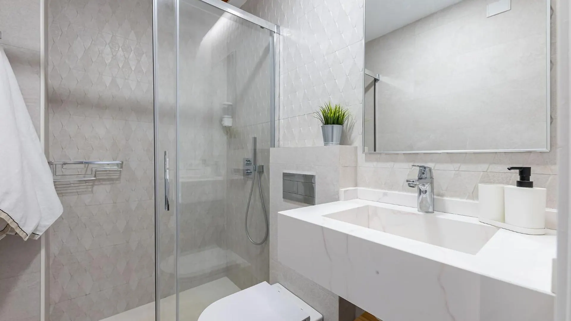 Vivendos - Tr14 - Private Pool Apartment Torremolinos 0*,  Spain